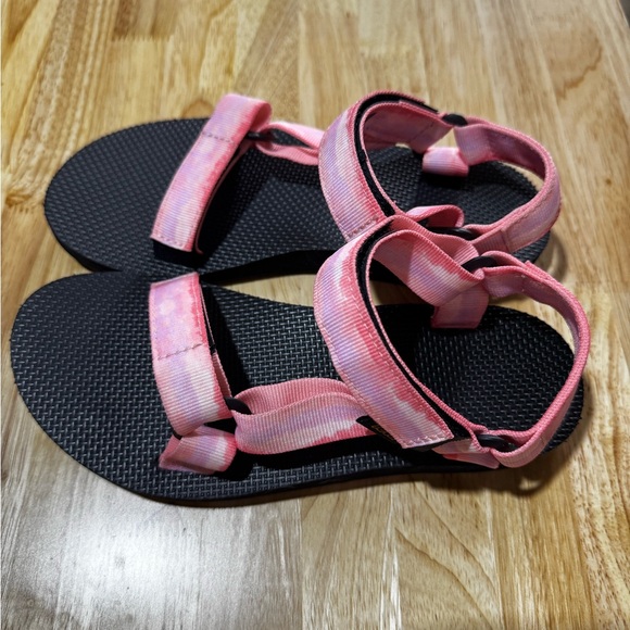 New! Teva Women’s Sandals – Size 7 – Multicolor Straps - Picture 2 of 6